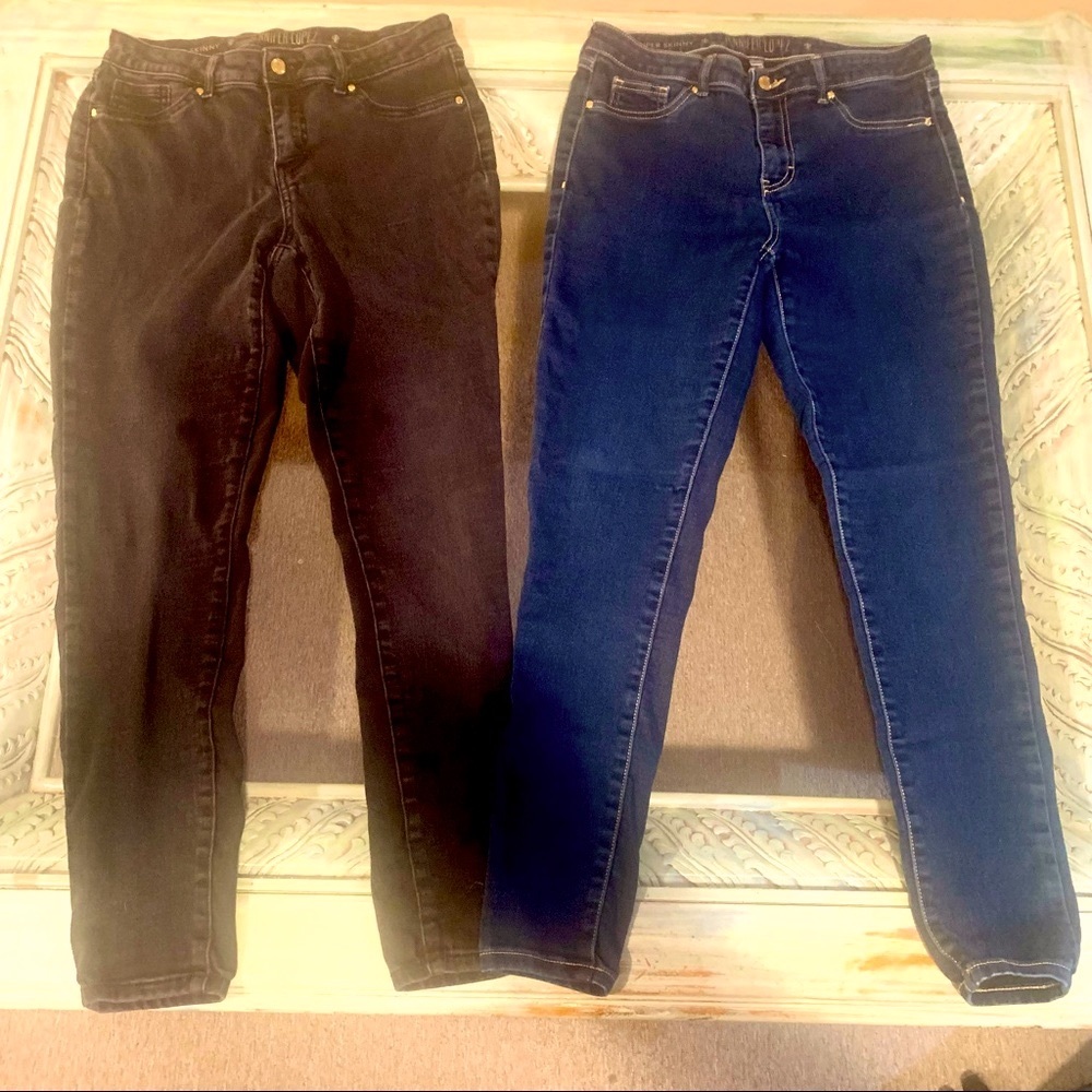 2 for $15!!!!!  Jennifer LoSuper Skinny Jeans
